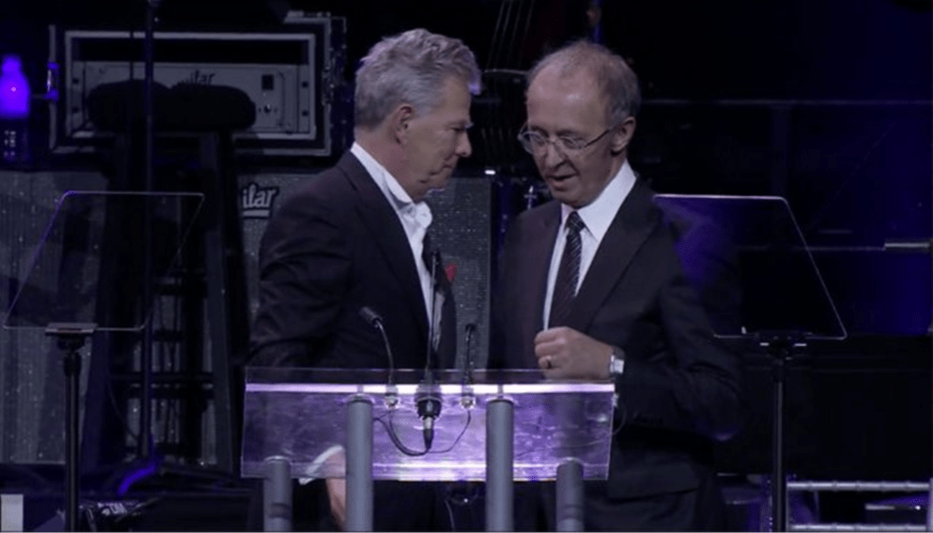 RE/MAX INTEGRA’s Walter Schneider receives David Foster Foundation Visionary Award