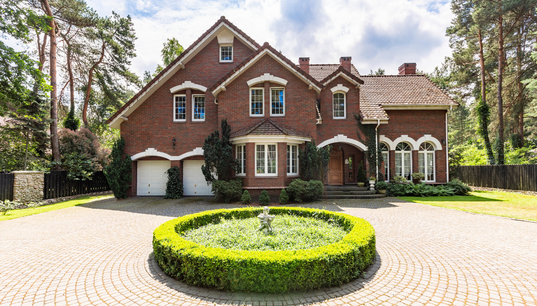 Sales Up For Luxury Toronto Real Estate $5M+