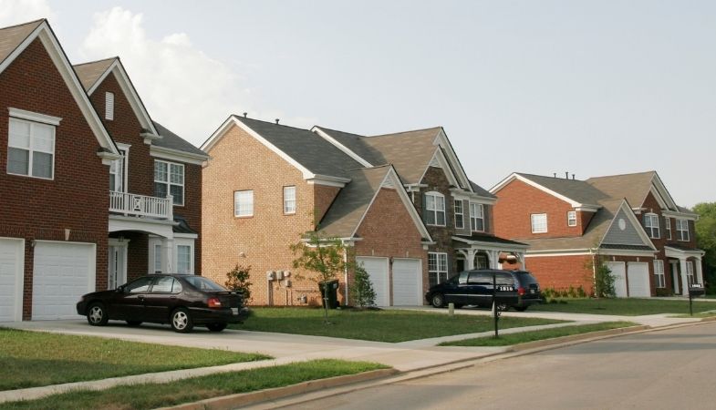 GTA Housing Market: Pickering Real Estate Snapshot 