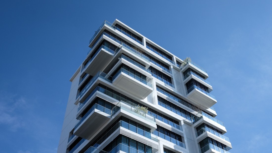 Condo vs Apartment: Breaking Down the Differences 