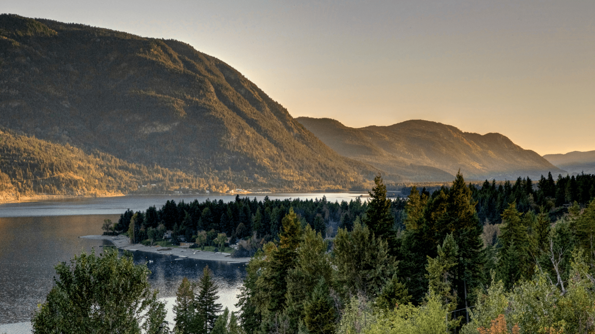 North Okanagan/Shuswap Real Estate: Low Inventory and High Demand Driving Recreational Property Sales