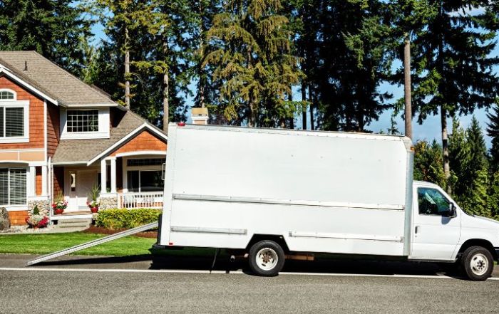 Truck moving to Manitoba