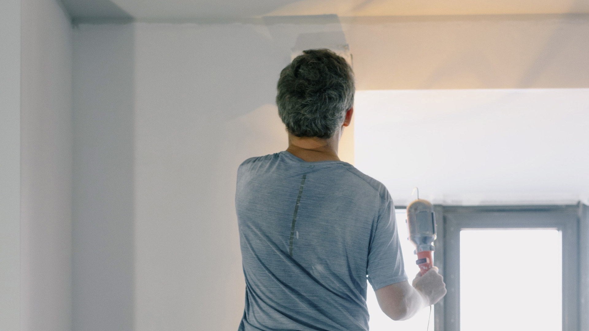 A Beginner’s Guide to Flipping a House