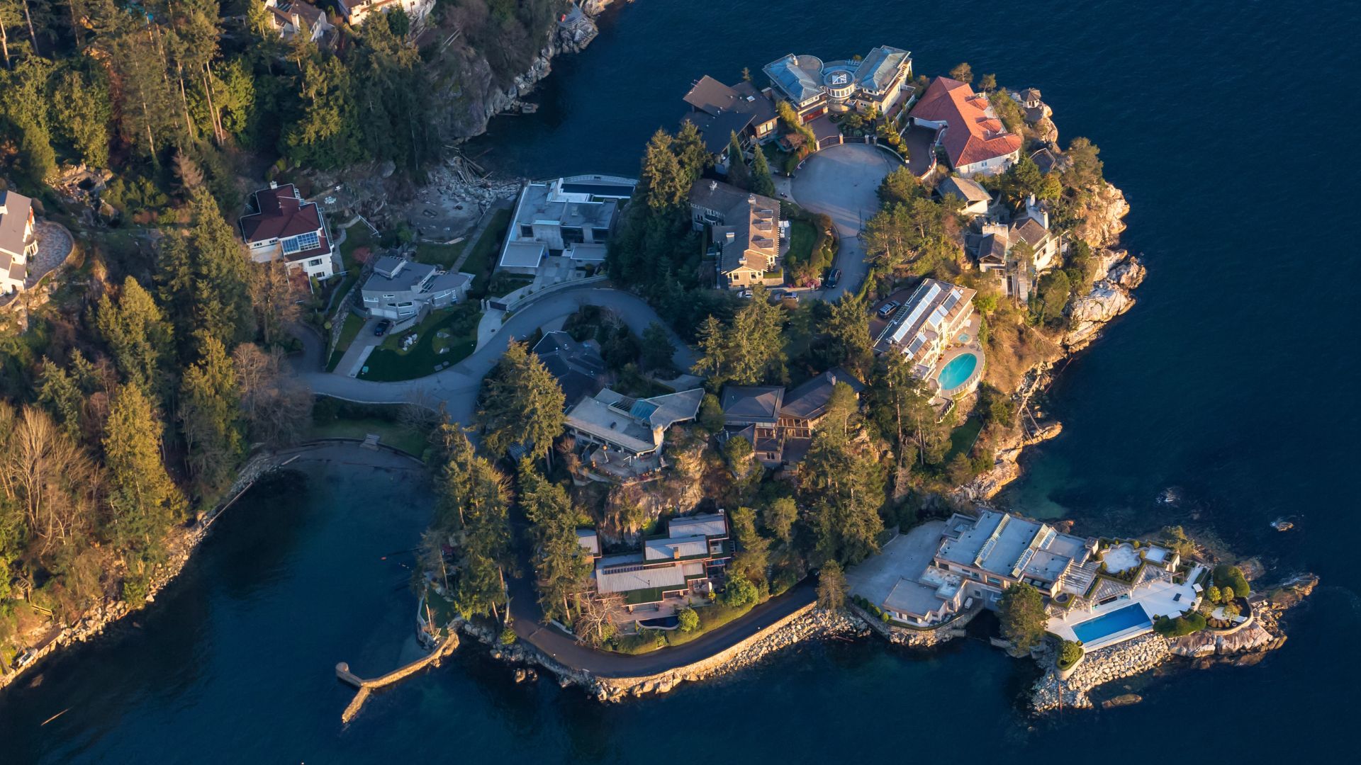 Vancouver Real Estate: 2025 Spotlight on Luxury