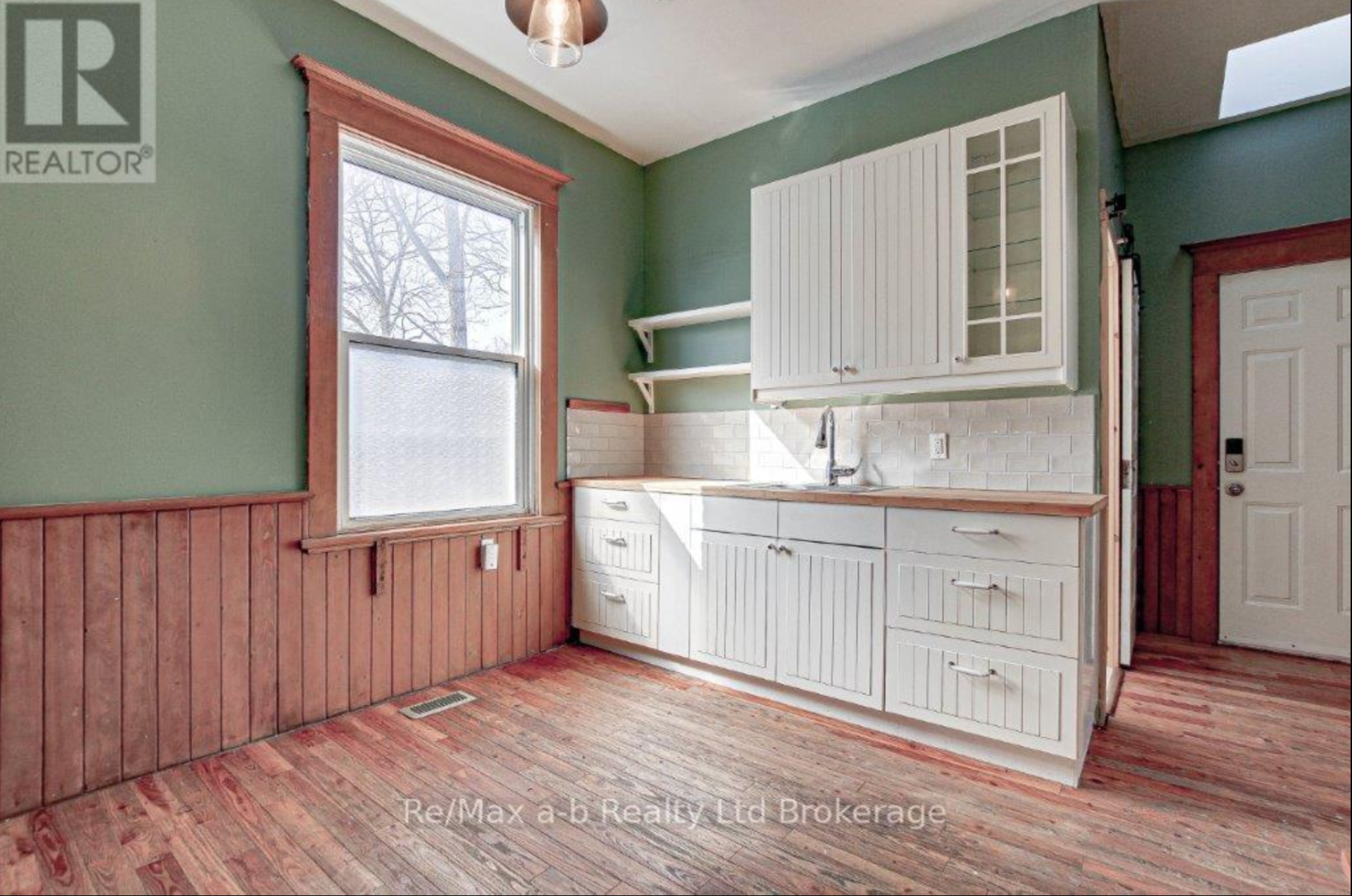 London house kitchen