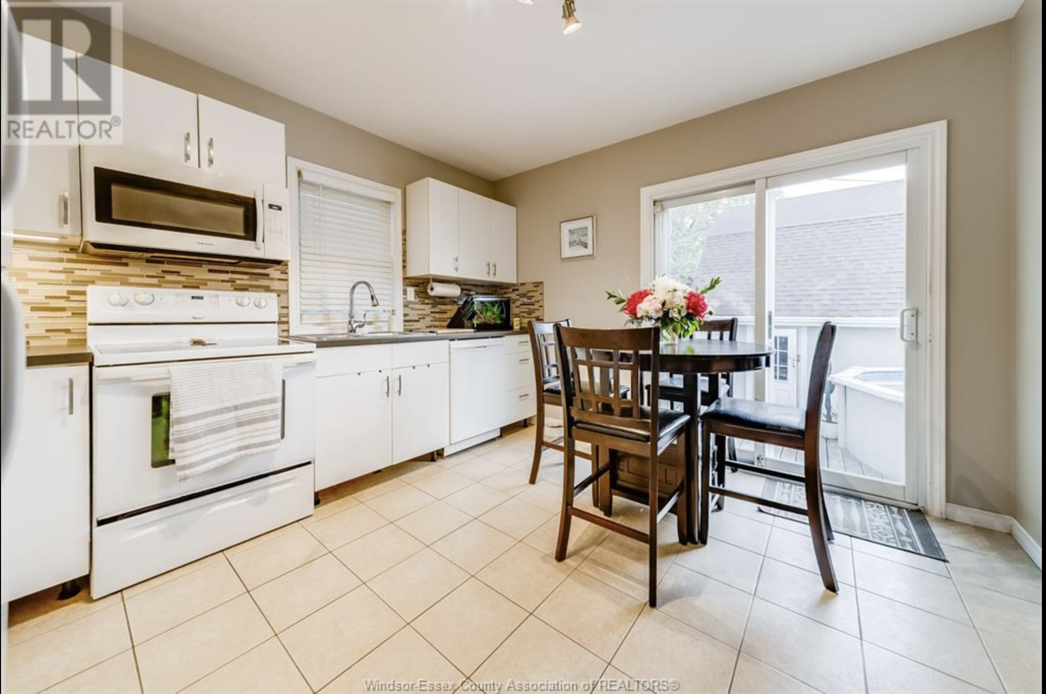 Detached Homes for Sale in Southern Ontario Under $400,000 | REMAX Canada