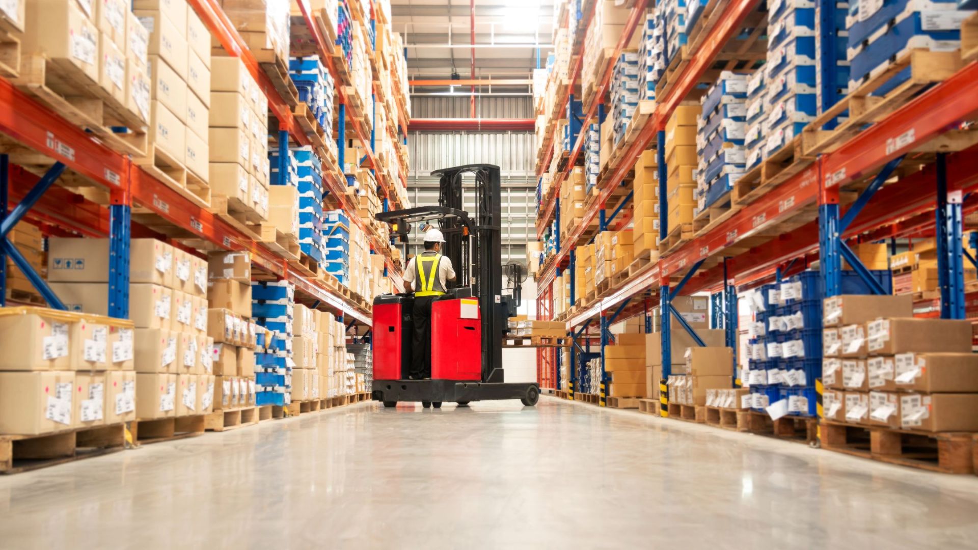 London Commercial Real Estate Overview (2025)