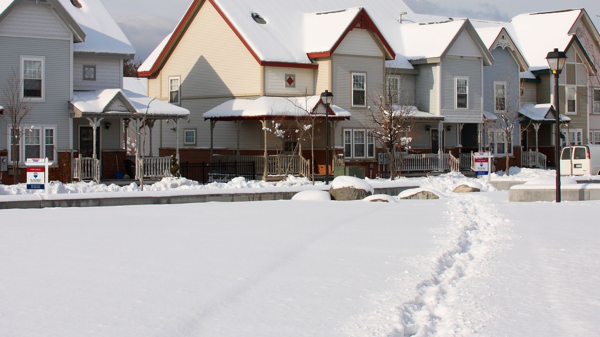 Tariff Threat Pushes New Listings Up, Sidelines Homebuyers