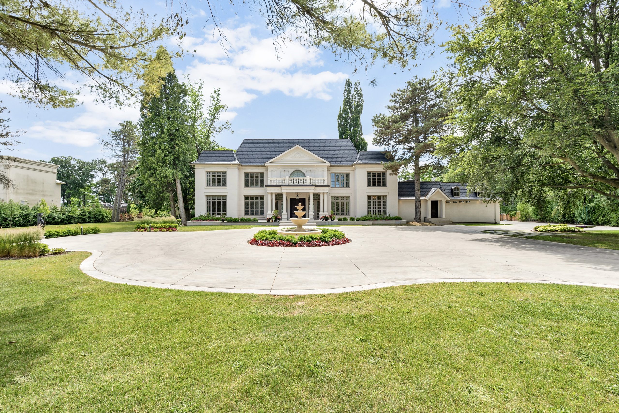 Luxury home for sale 38 Park Lane Circle, Toronto (Bridle Path-Sunnybrook-York Mills), ON